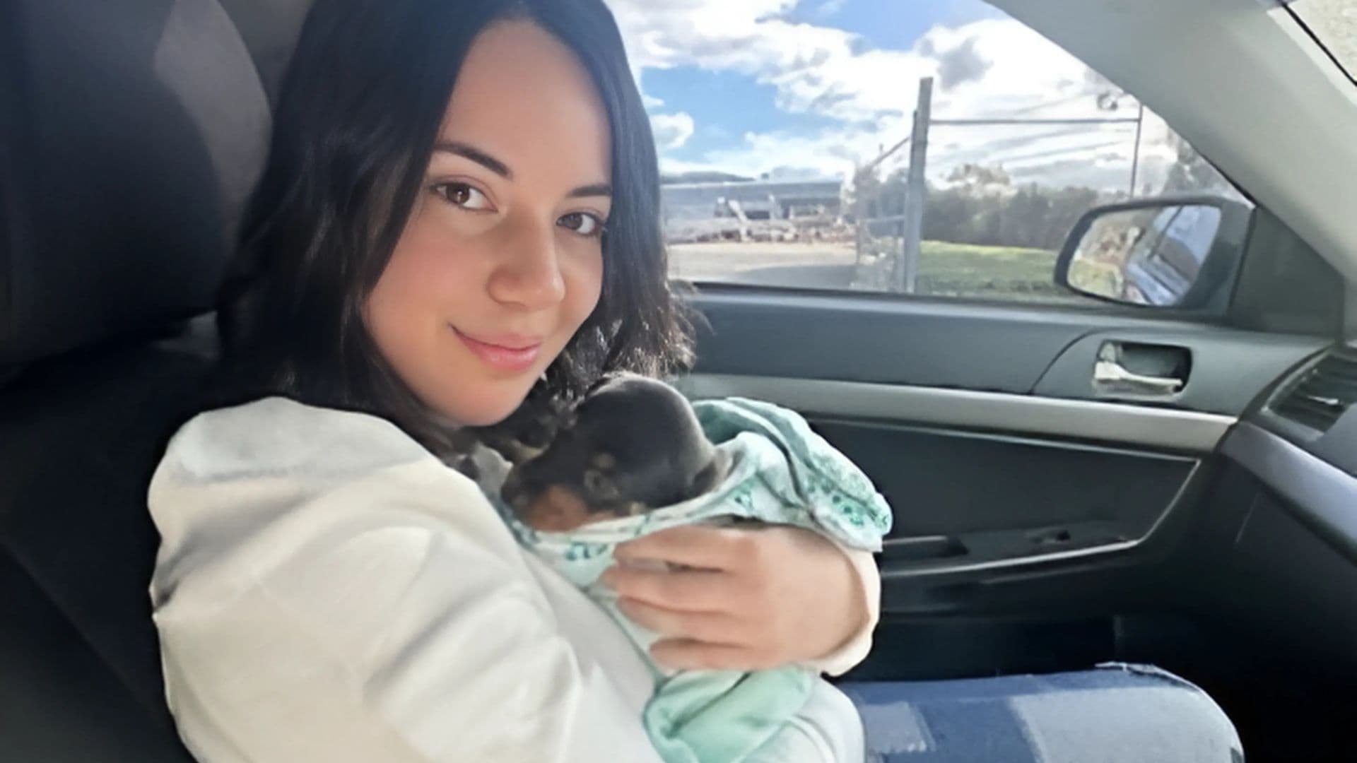 Leah_with_puppy