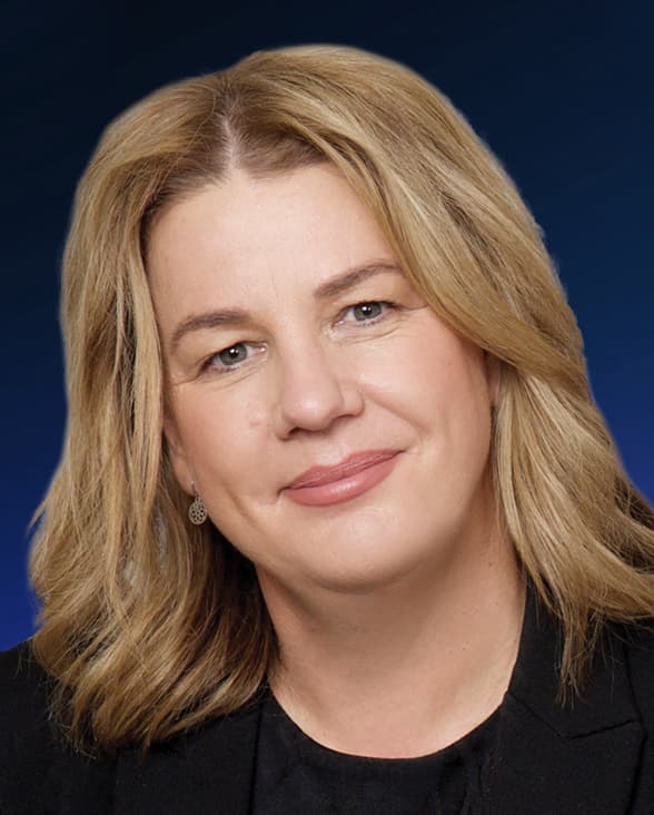 KAren Rainbow headshot