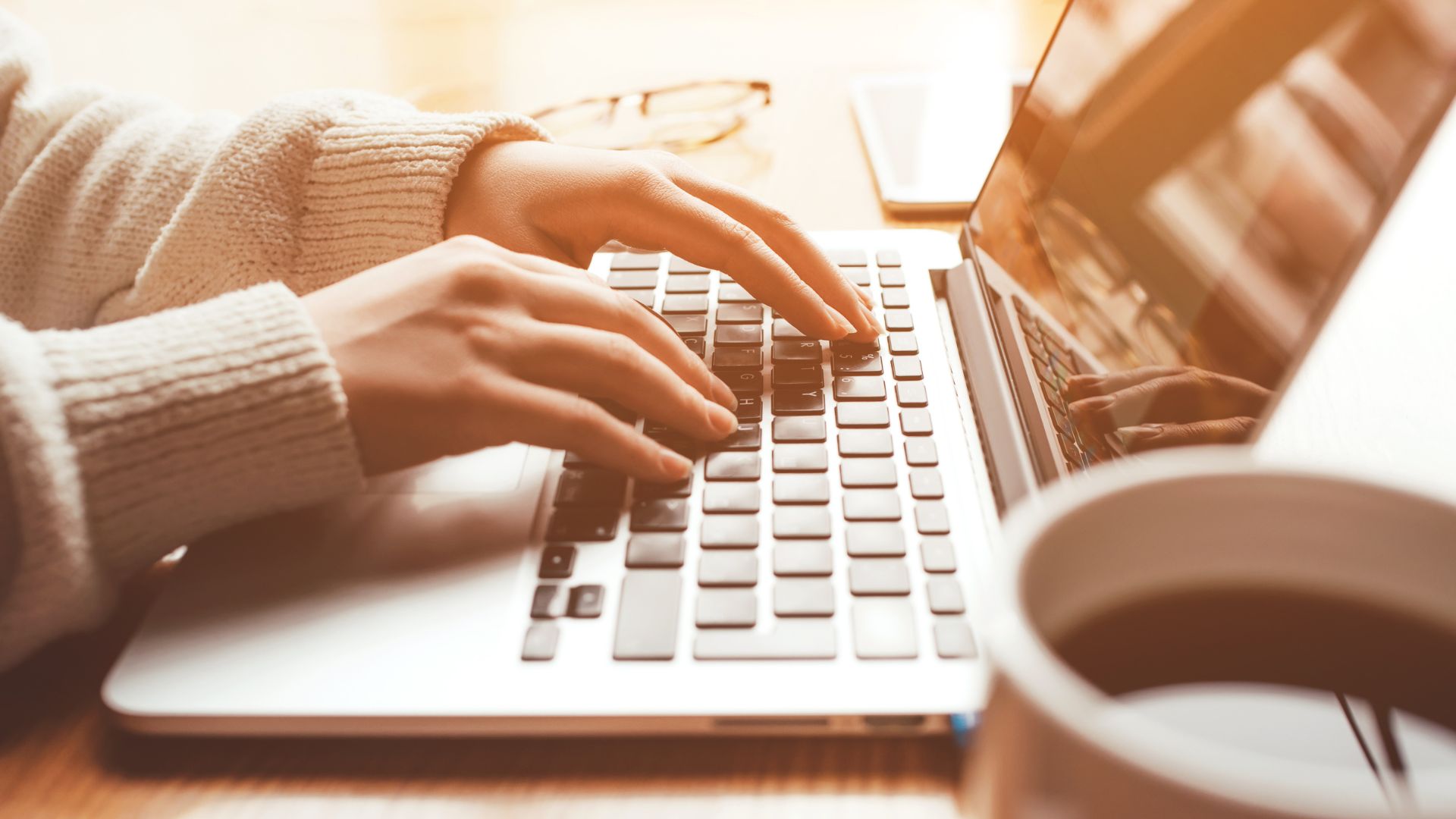 Remote work opportunities offered by Inclusive Employment Australia for people managing immunodeficiency conditions.