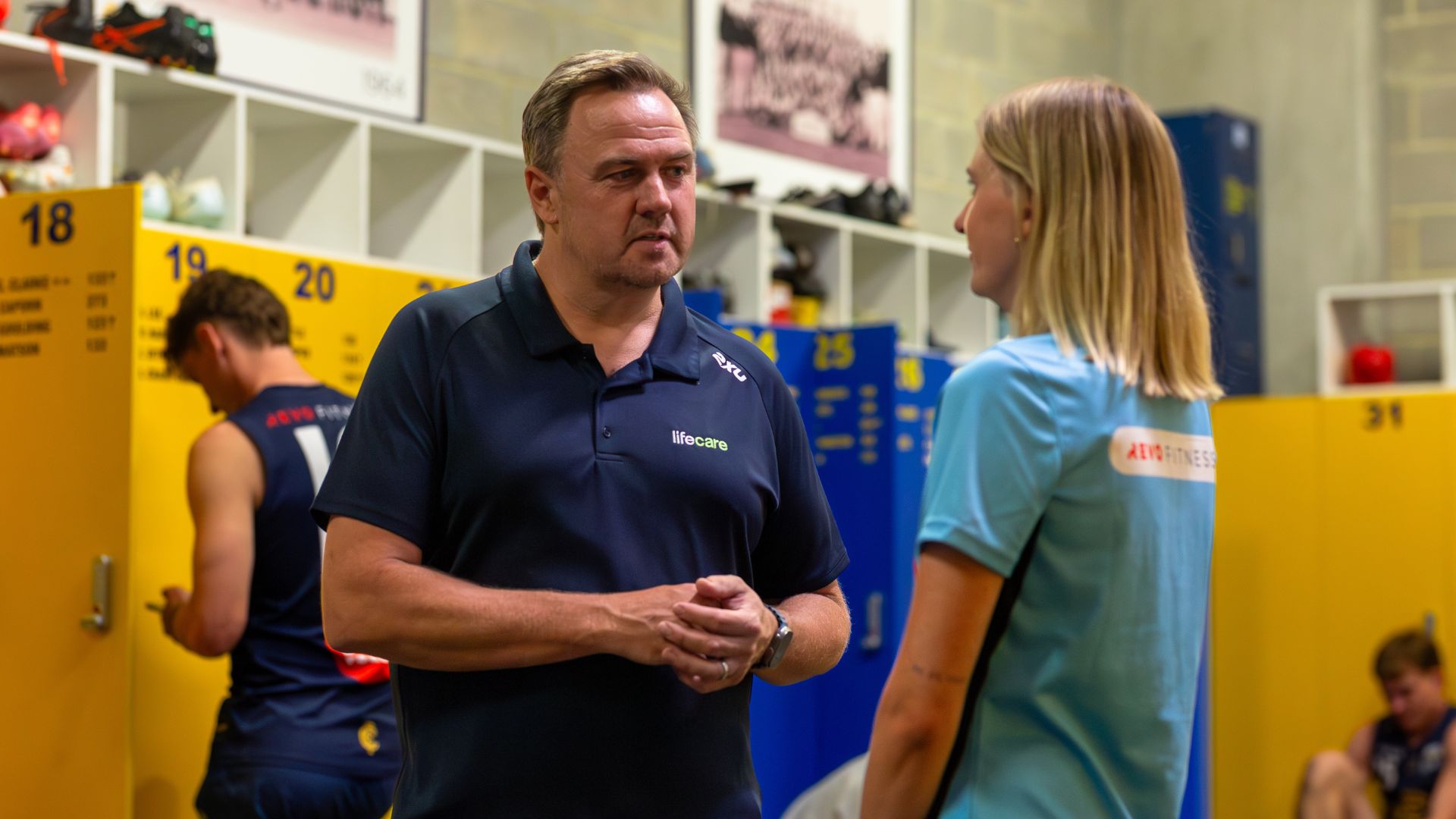 Annie and Anthony Senior discuss player care and injury management at Claremont Football Club. Lifecare physiotherapists work alongside sports trainers to support player recovery, rehabilitation and performance.